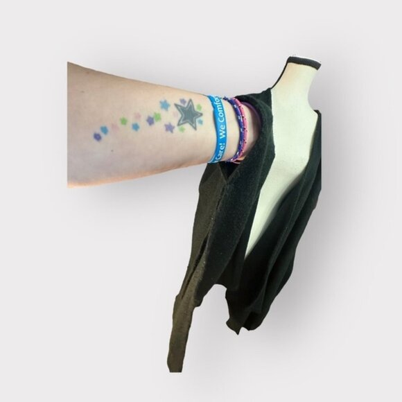 Women’s Isabel Maternity Black Knit Poncho with Armholes OS Plus - Picture 5 of 10